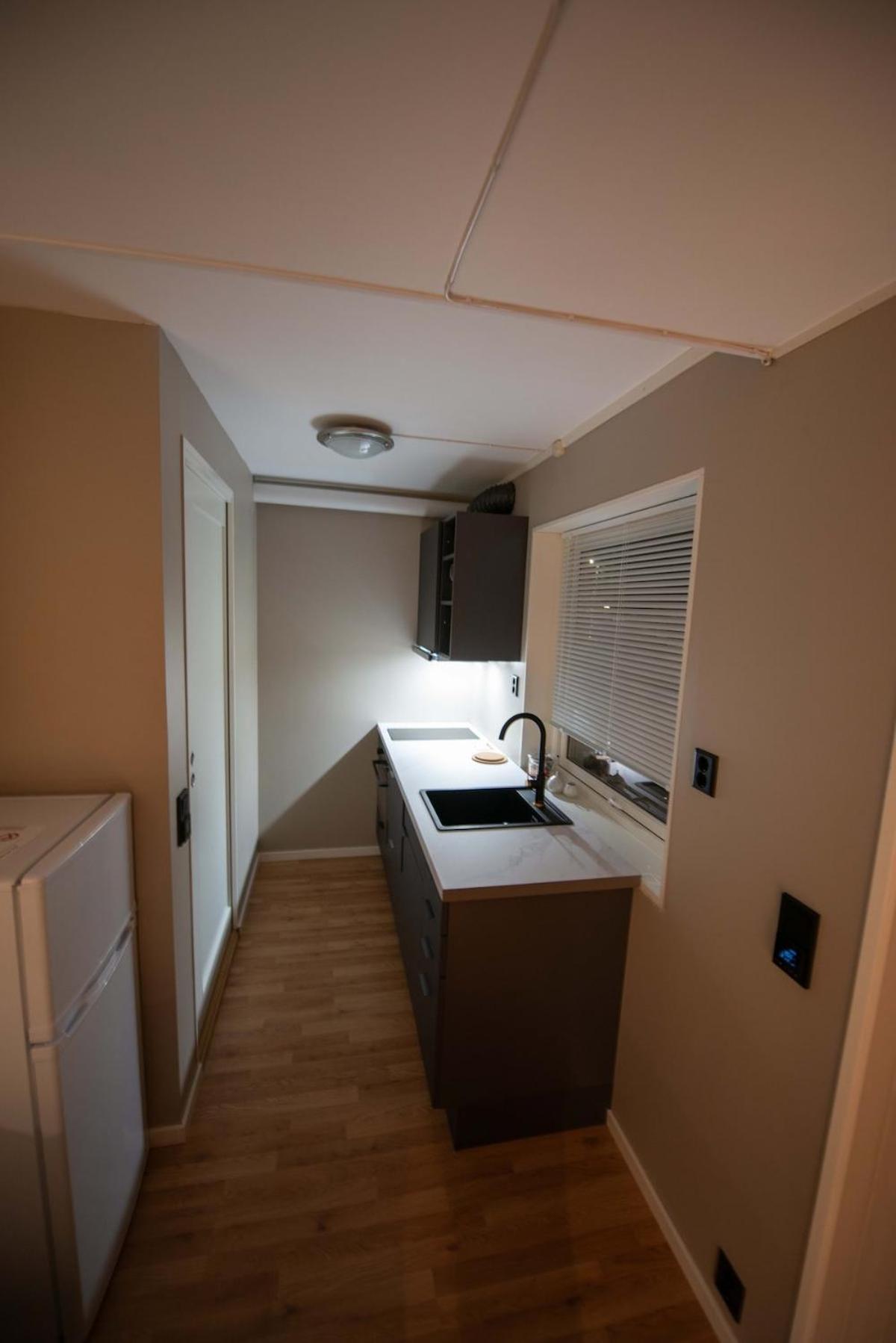 Newly Renovated With Separate Entrance Leilighet