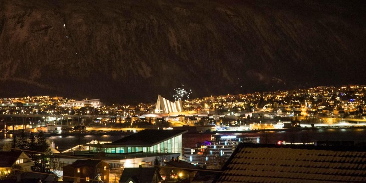 Newly Renovated With Separate Entrance Tromsø